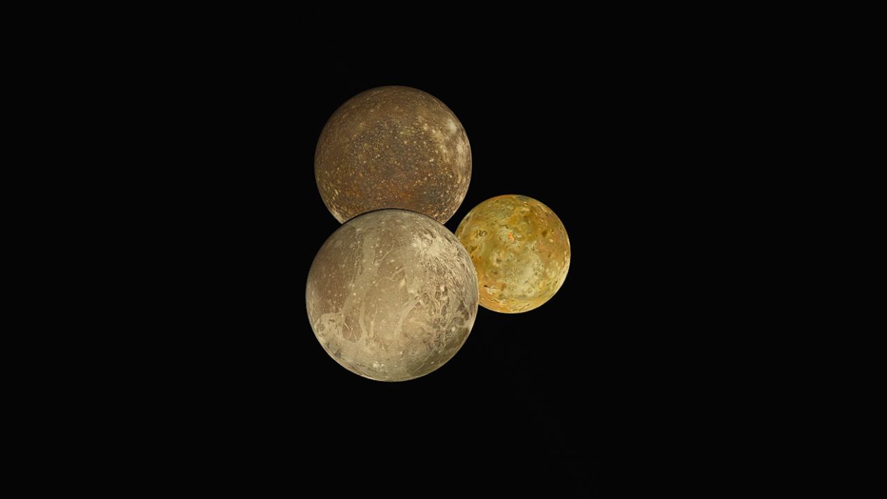 Triple occultation of Ganymede, Io, and Callisto in 2092